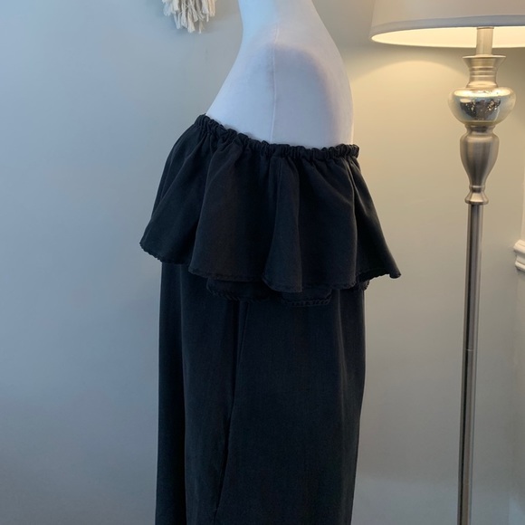 Zara Off-the-Shoulder Faded Black Ruffled Mini Black Dress Size XS - Picture 6 of 10